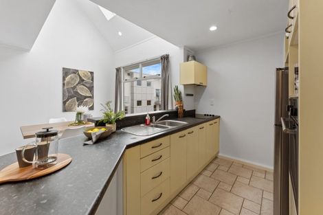 Photo of property in Fernhill Flats, 324u5 The Terrace, Te Aro, Wellington, 6011