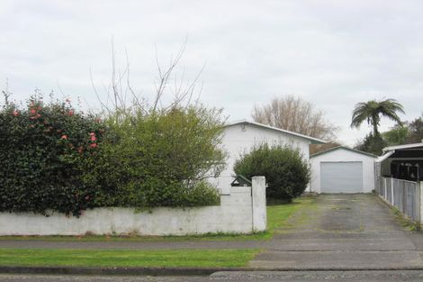 Photo of property in 6 Kings Drive, Levin, 5510