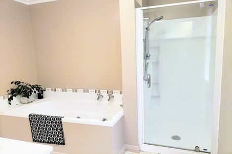 Photo of property in 22 Wharfdale Street, Macandrew Bay, Dunedin, 9014