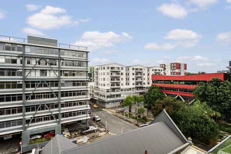 Photo of property in Dual Apartments, 506/142u Vivian Street, Te Aro, Wellington, 6011