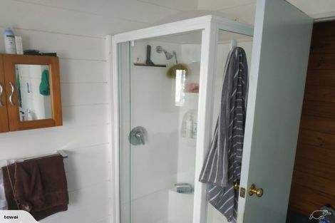 Photo of property in 2/32 Cyclarama Crescent, Massey, Auckland, 0614