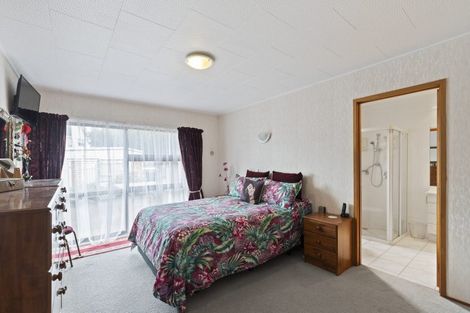 Photo of property in 1/7 Pegasus Place, Half Moon Bay, Auckland, 2012