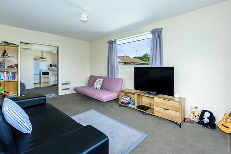 Photo of property in 1/45 Shannon Place, Belfast, Christchurch, 8051