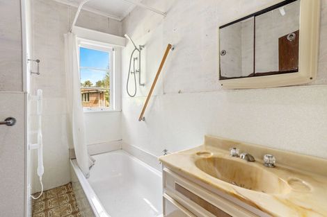 Photo of property in 154 Tawa Road, Kumeu, 0891