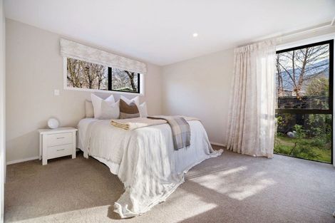 Photo of property in 20 Adamson Drive, Arrowtown, 9302