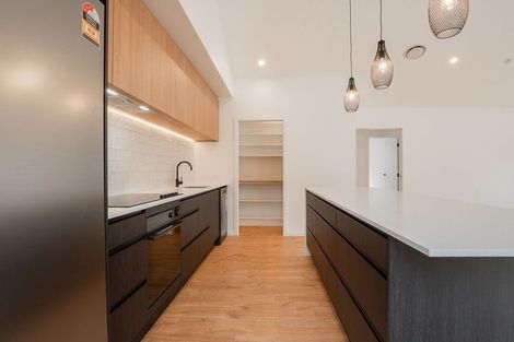 Photo of property in 19 Shelduck Road, Jacks Point, 9371