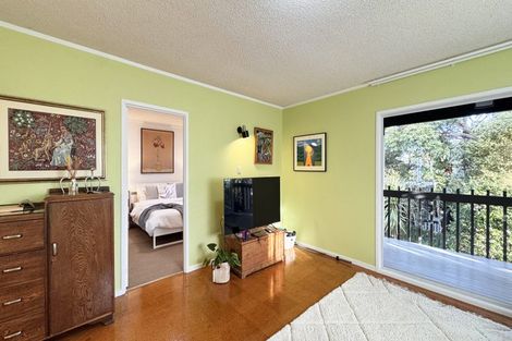 Photo of property in 8 Langstone Place, Chatswood, Auckland, 0626