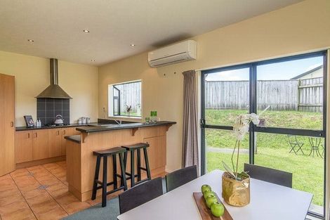 Photo of property in 16 Ring Lane, Paparangi, Wellington, 6037