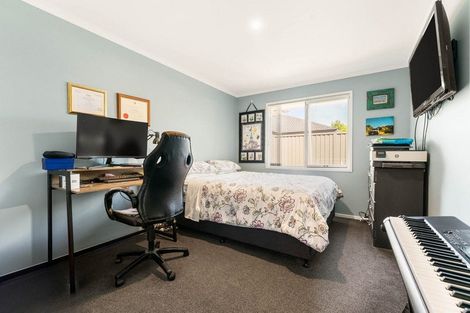Photo of property in 32 Trans Tasman Way, Pyes Pa, Tauranga, 3112