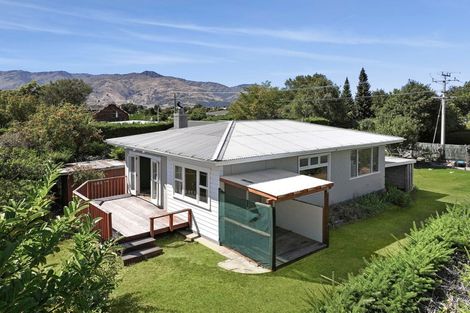 Photo of property in 24 Capell Avenue, Lake Hawea, Wanaka, 9382