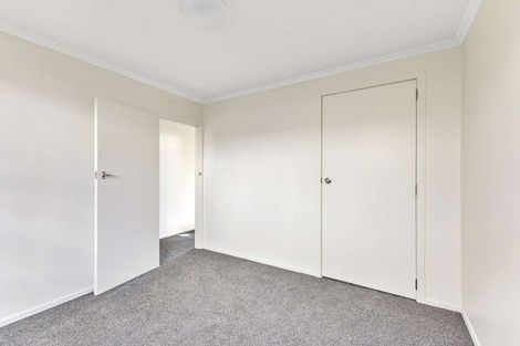 Photo of property in 12 South Road, Moturoa, New Plymouth, 4310