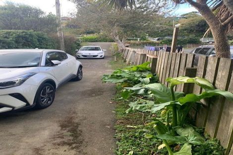 Photo of property in 165 Newlands Road, Newlands, Wellington, 6037