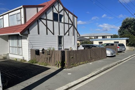 Photo of property in 133f1 Queens Drive, Lyall Bay, Wellington, 6022