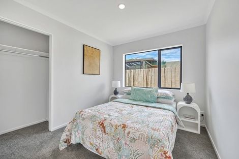 Photo of property in 60 Robert Ross Place, Clendon Park, Auckland, 2103