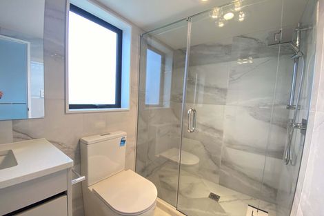 Photo of property in 42 Lavelle Road, Henderson, Auckland, 0612