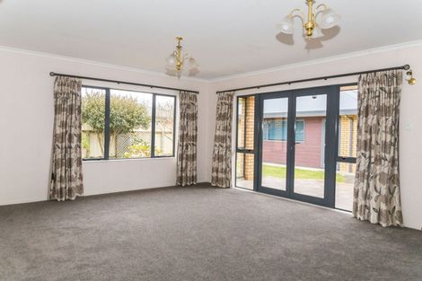 Photo of property in 19 King Street, Dannevirke, 4930