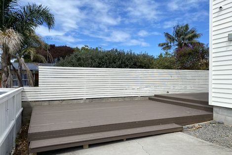 Photo of property in 3a Livingstone Street, Milford, Auckland, 0620