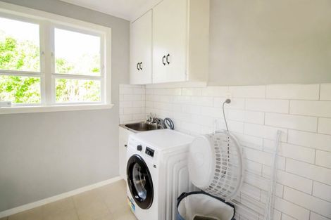 Photo of property in 51 Lincoln Street, Ashhurst, 4810