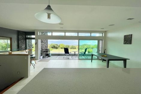 Photo of property in 47 Spinnaker Drive, Te Atatu Peninsula, Auckland, 0610