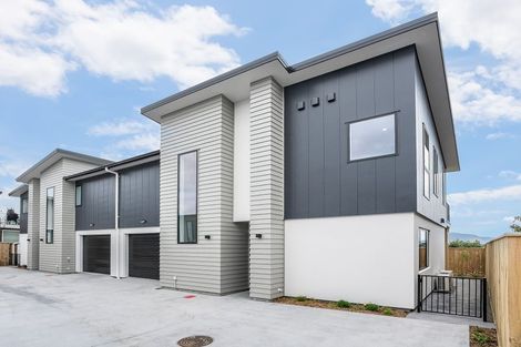 Photo of property in 8a Martin Road, Paraparaumu Beach, Paraparaumu, 5032