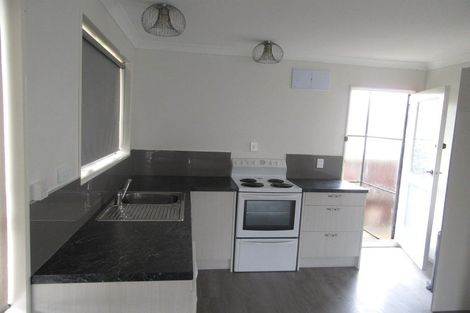 Photo of property in 21 Salford Avenue, Redwood, Christchurch, 8051
