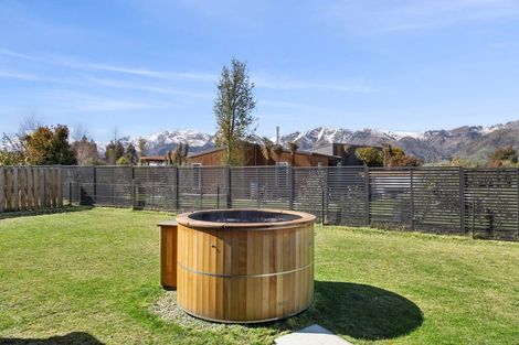 Photo of property in 17 Dingle Street, Lake Hawea, 9382