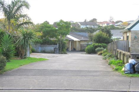 Photo of property in 22 Solana Court, Botany Downs, Auckland, 2010