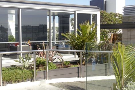 Photo of property in Sentinel Apartments, 1305/3 Northcroft Street, Takapuna, Auckland, 0622