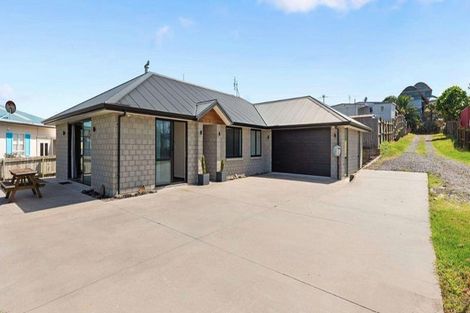 Photo of property in 434 Pukehina Parade, Pukehina, Te Puke, 3189