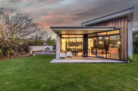 Photo of property in 3 Baker Grove, Wanaka, 9305