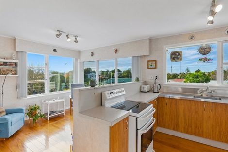 Photo of property in 52 Kiwi Road, Raumati Beach, Paraparaumu, 5032