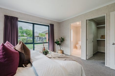 Photo of property in 29 Somerton Drive, Huntington, Hamilton, 3210