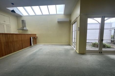 Photo of property in 61 Owen Street, Newtown, Wellington, 6021