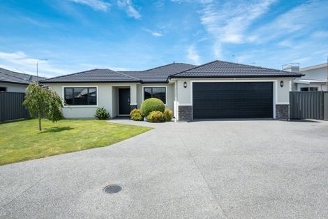 Photo of property in 16 Rotoiti Way, Poraiti, Napier, 4112