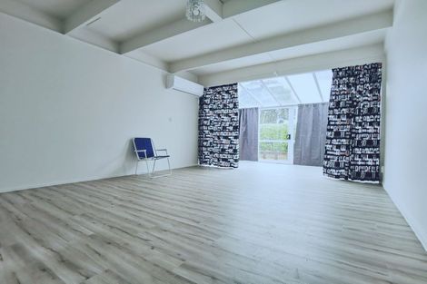 Photo of property in 2/39 Rathgar Road, Henderson, Auckland, 0610