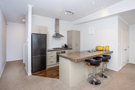 Photo of property in 17u4 Cook Street, Hamilton East, Hamilton, 3216