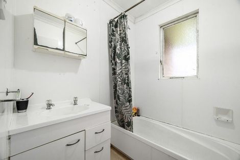 Photo of property in 154 Clayton Road, Mangakakahi, Rotorua, 3015