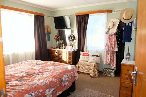 Photo of property in 4 Erskine Street, Tuatapere, 9620