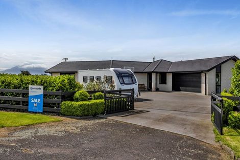 Photo of property in 1 Larlin Drive, Hawera, 4675