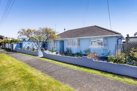 Photo of property in 80 Fulford Street, New Plymouth, 4310