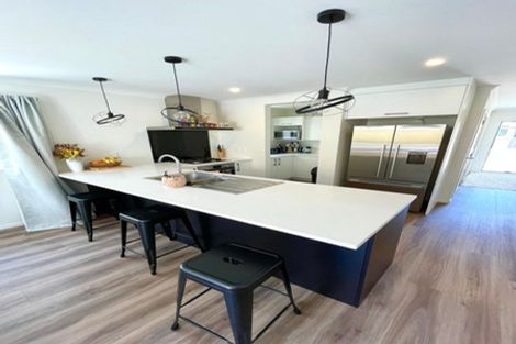 Photo of property in 151 Amesbury Drive, Churton Park, Wellington, 6037