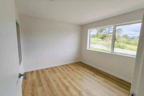 Photo of property in 24 Bela Vista Boulevard, Swanson, Auckland, 0614