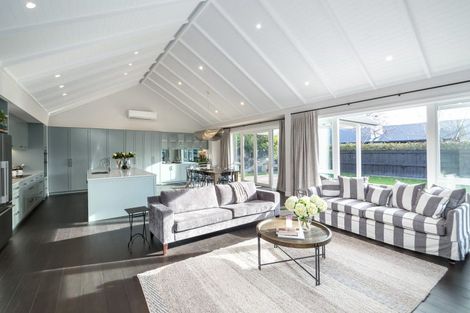 Photo of property in 2 Westwood Avenue, Greytown, 5712