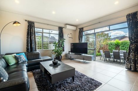 Photo of property in 31 Oakway Drive, Schnapper Rock, Auckland, 0632