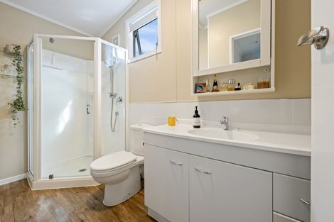 Photo of property in 85 Kaipara Coast Highway, Helensville, Kaukapakapa, 0871