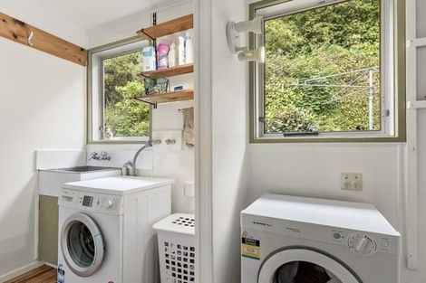 Photo of property in 5 Monmouth Way, Wilton, Wellington, 6012