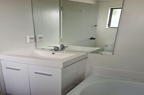 Photo of property in 67b Thurleigh Grove, Karori, Wellington, 6012