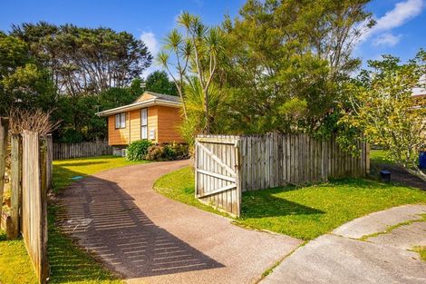 Photo of property in 64 Meadowvale Rise, Titirangi, Auckland, 0604