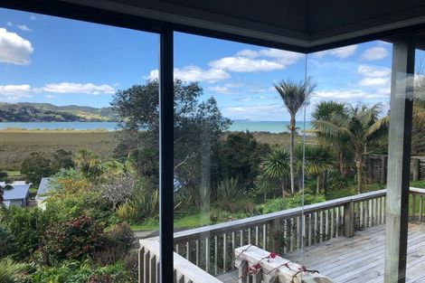 Photo of property in 26 Beach Road, Onerahi, Whangarei, 0110