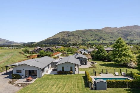 Photo of property in 5 Ironview Lane, Wanaka, 9382